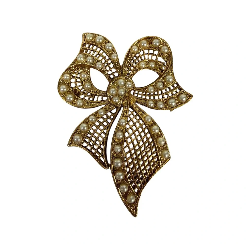 Vintage Gold Tone Faux Pearl Bow Brooch Openwork Lattice Ribbon Pin Statement